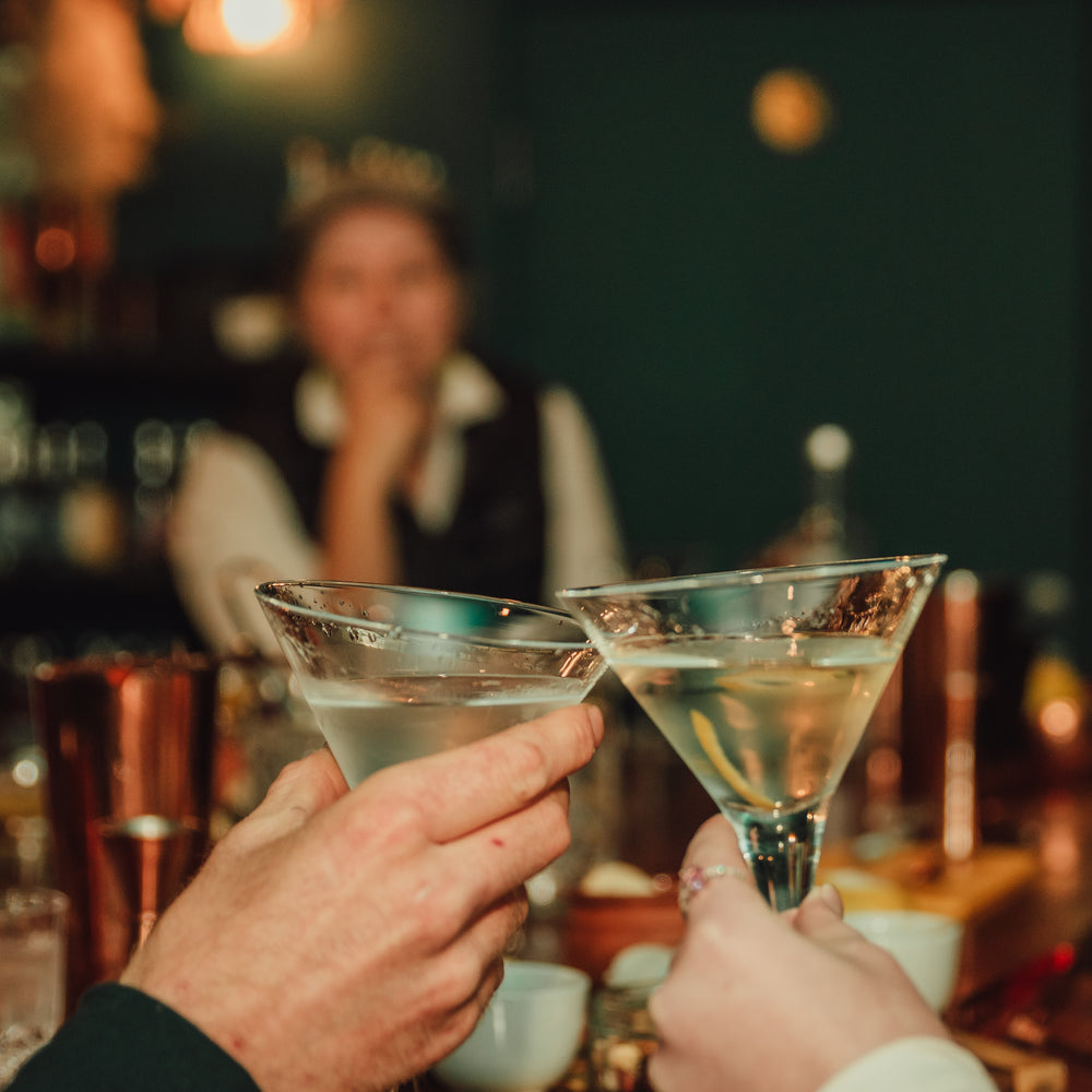 Learn How to make a martini in cocktail class
